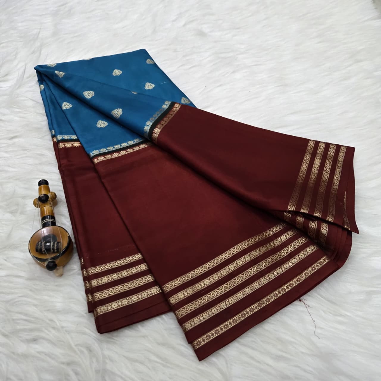 Contrast Blouse Semi Mysore Crepe Silk Cotton Saree
